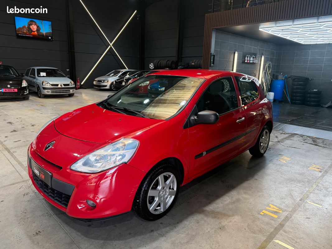 Renault Clio (image 3)