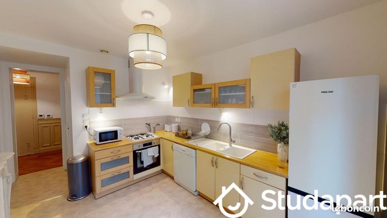 Appartement a louer paris-8e-arrondissement - 1 pièce(s) - 100 m2 - Surfyn