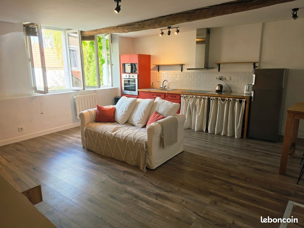 Appartement 2 pièces 37 m² · à Neauphle-le-Château · 36,5 m² · 830 €/mois
