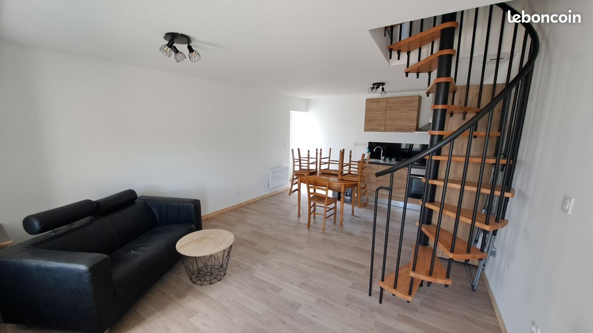 Maison 3 pièces 45 m² · à Souvigné · 45 m² · 650 €/mois