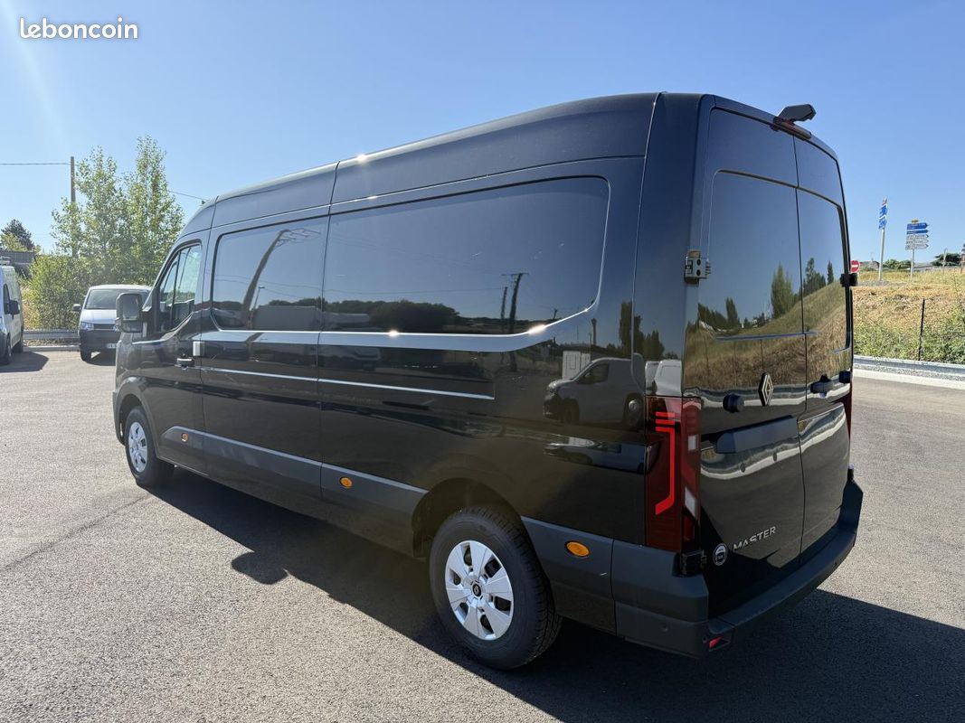 RENAULT MASTER Extra 3t5 L3H2 2.0 dCi - 150 2026 IV FOURGON Fourgon L3H2 Traction (image 4)