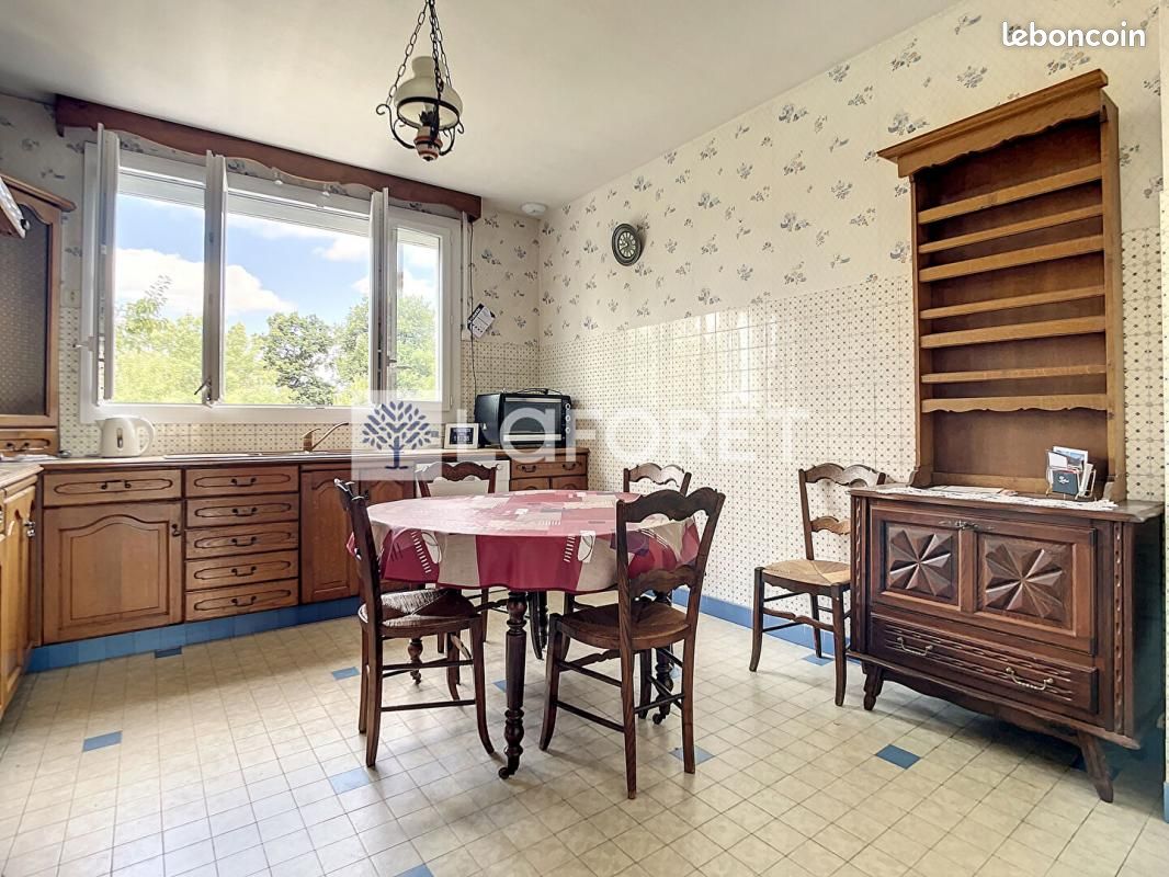 Pavillon 4 pièces 118 m² - Parthenay 79200 (image principale 11)