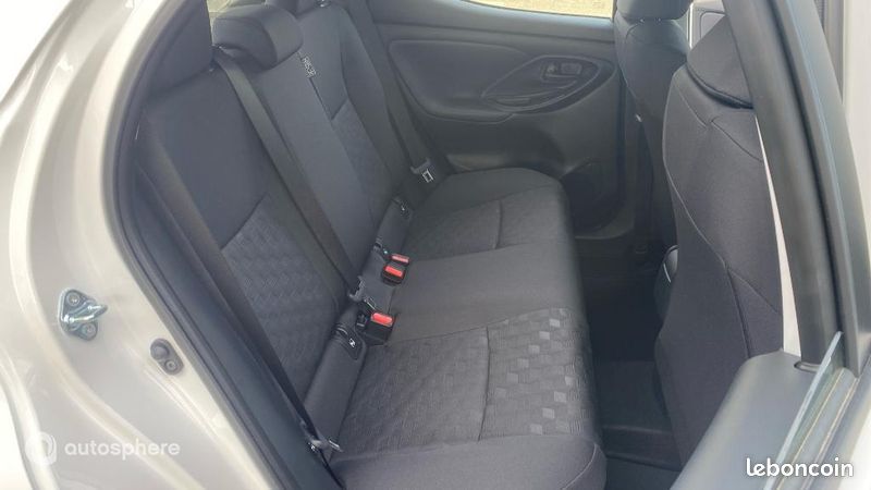 Toyota Yaris 116h Dynamic 5p MY25 (image 13)