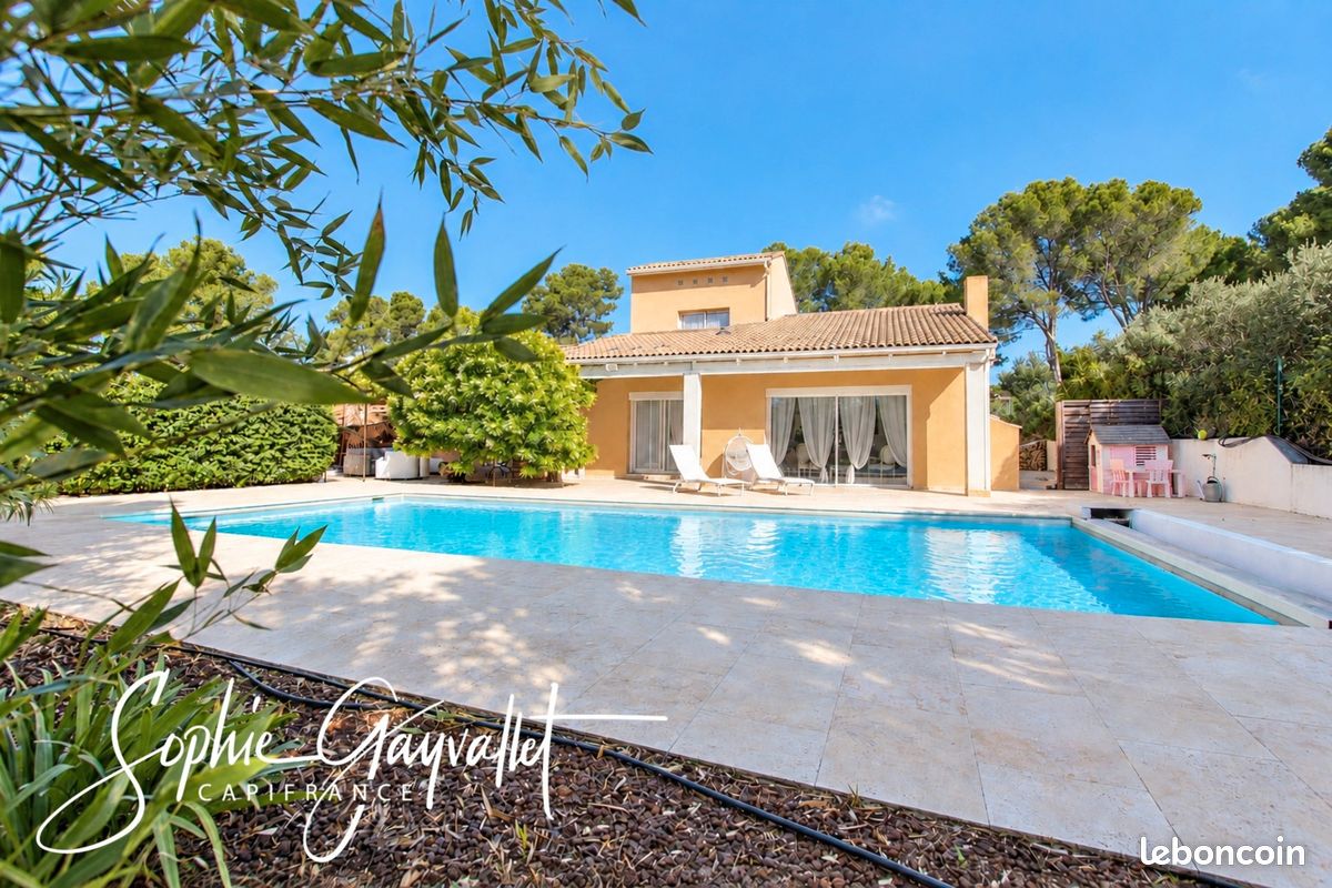 Maison 6 pièces 140 m² · à Velaux · 140 m² · 800 000 €