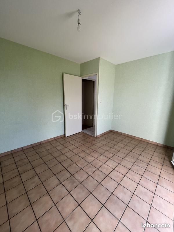 Pavillon 4 pièces 82 m² - Vasles 79340 (image principale 6)