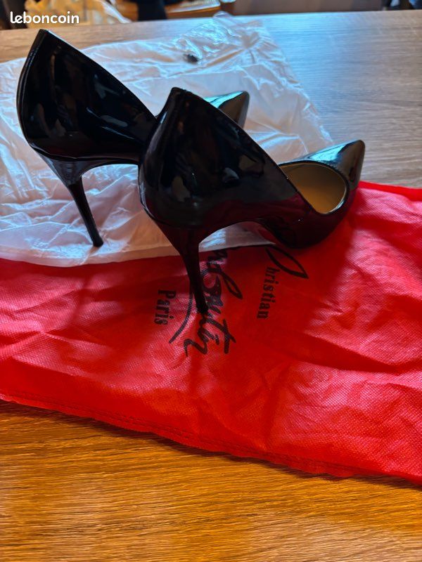 Chaussure Christian louboutin Chaussures