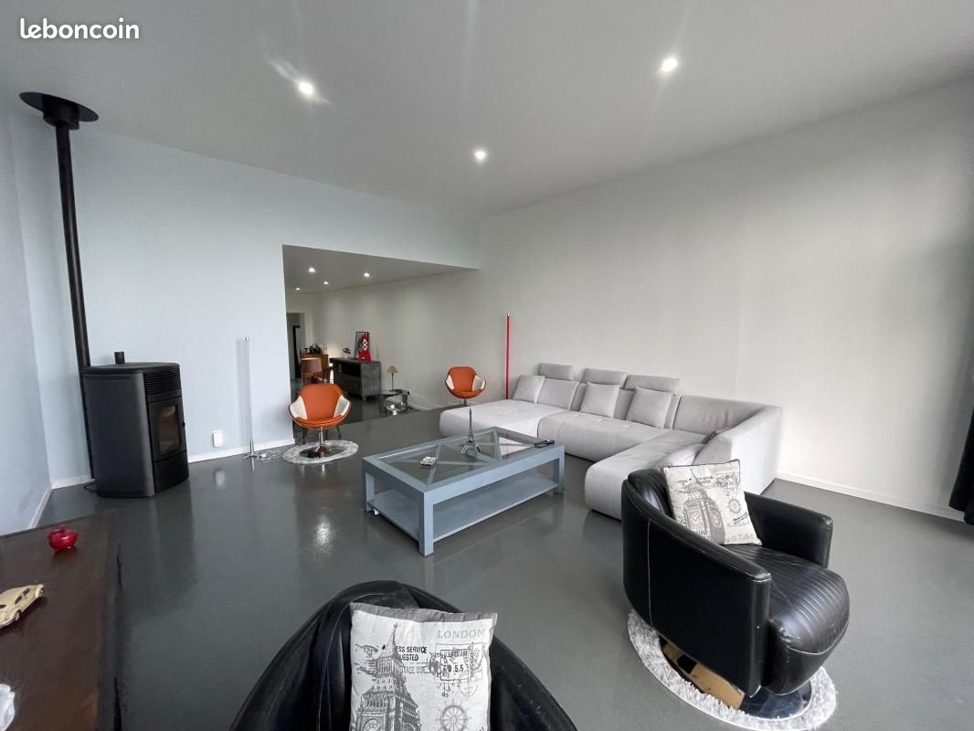 Maison 8 pièces 471 m² · à Lillers · 471 m² · 380 000 €