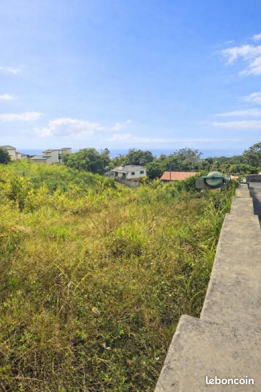 Terrain 476 m² · à Saint-Joseph · 126 000 €