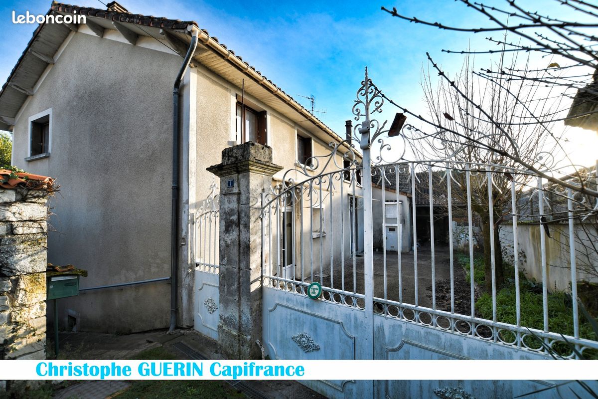 Maison 8 pièces 148 m² · à La Boixe · 148 m² · 123 500 €