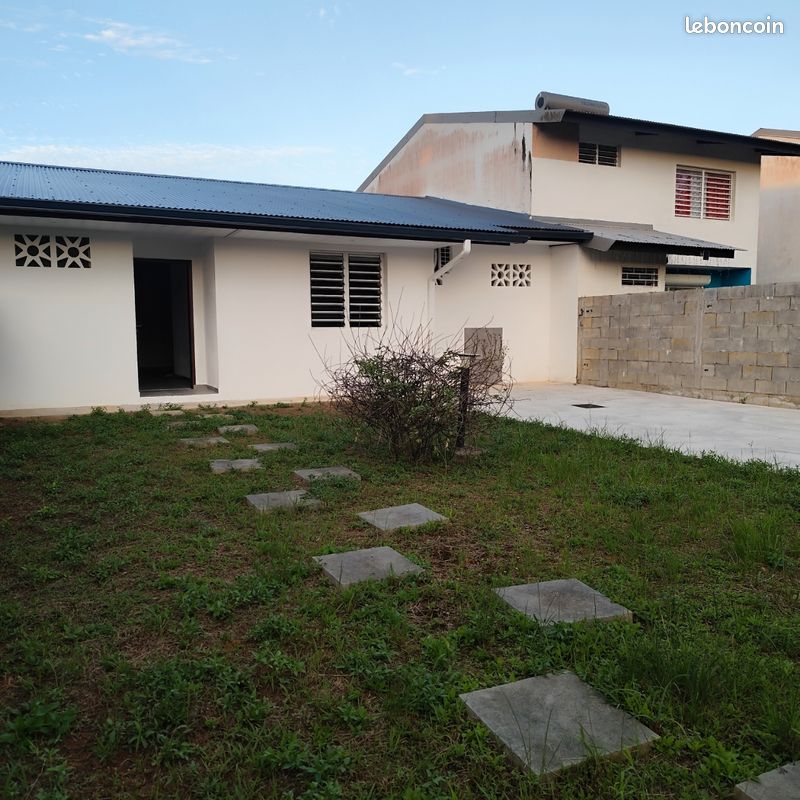 Maison 3 pièces 100 m² · à Macouria · 100 m² · 1 350 €