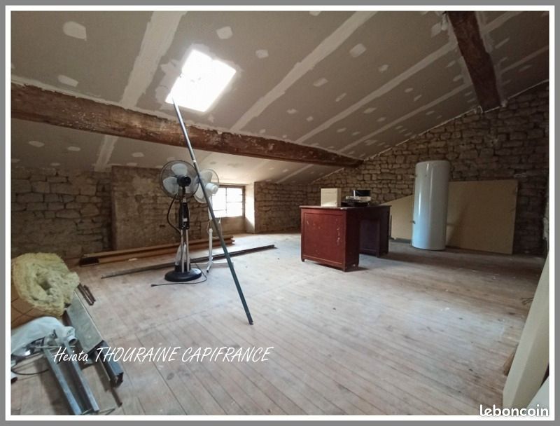 Maison 9 pièces 230 m² - Saint-Maixent-l'École 79400 (image principale 12)
