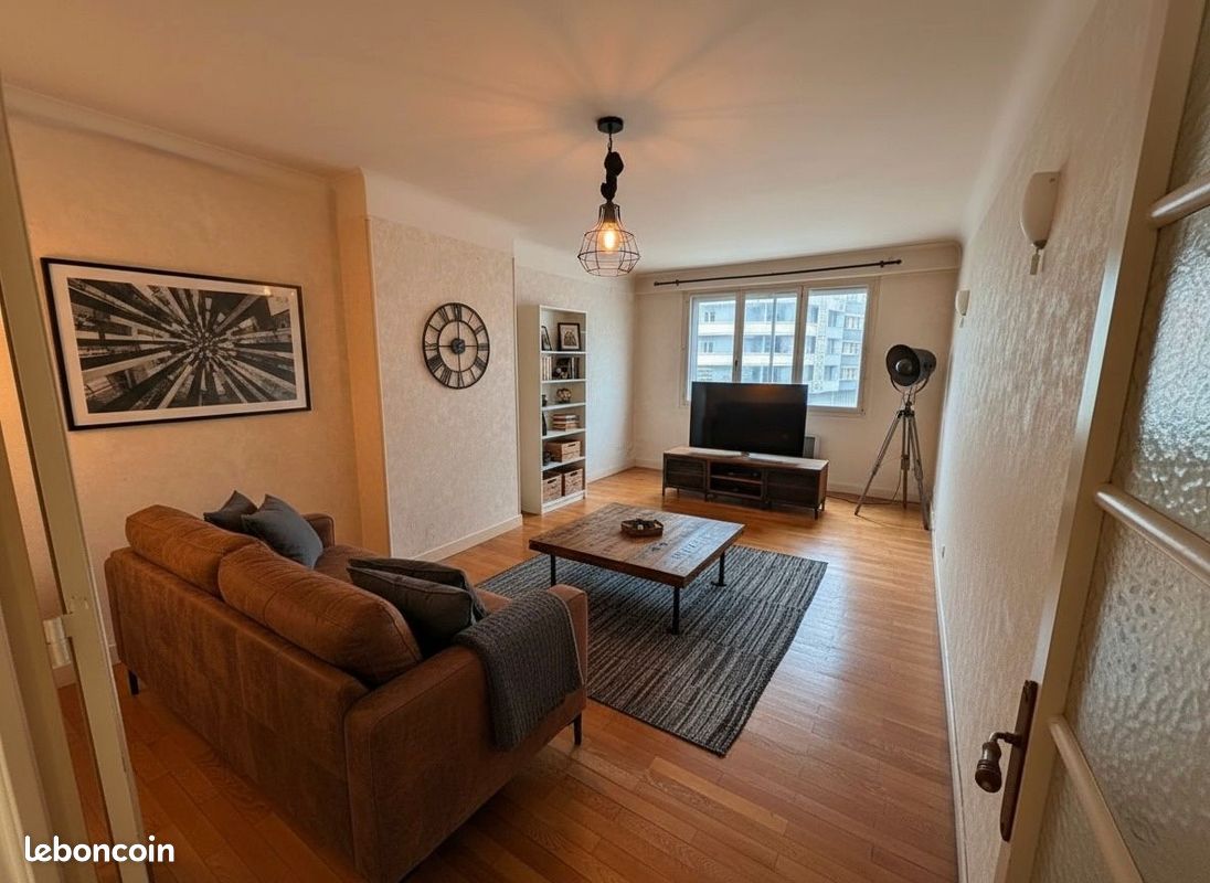 Appartement 3 pièces 71 m² · à Grenoble · 71 m² · 780 €