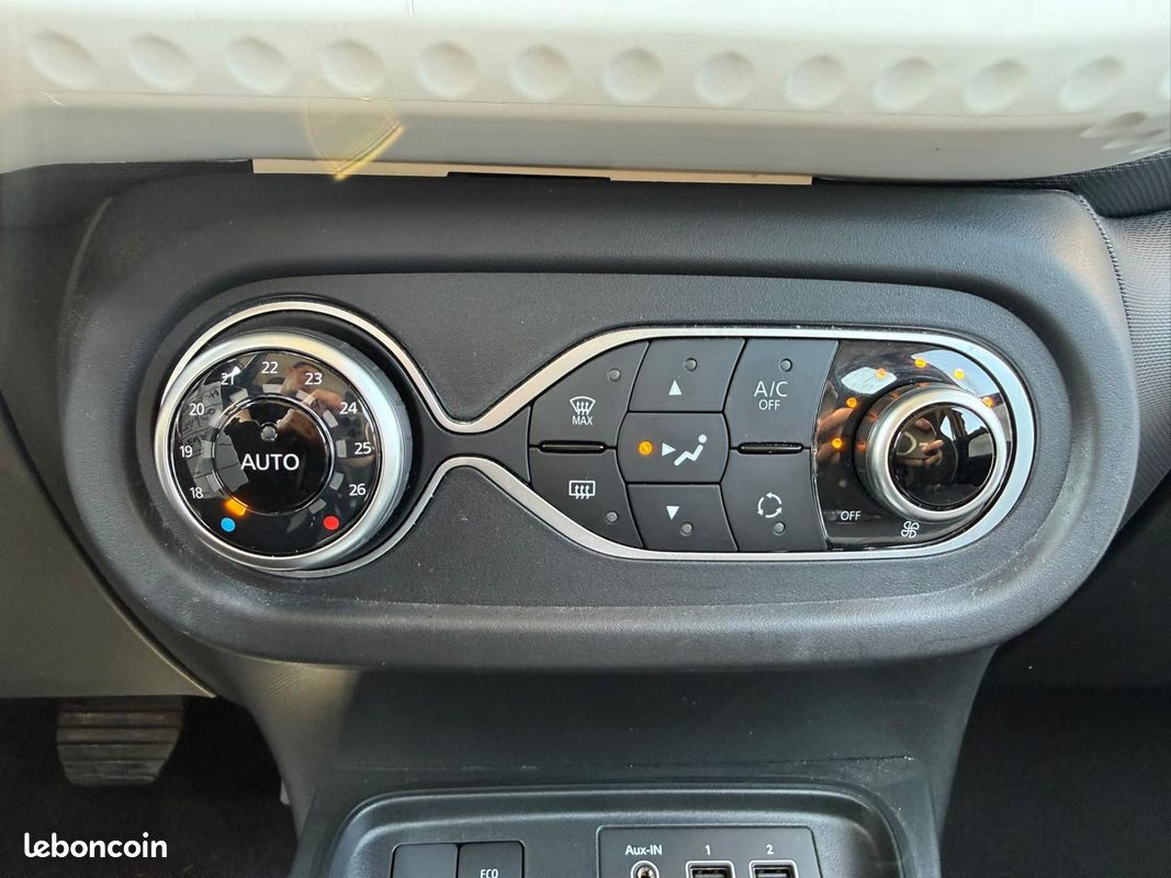 RENAULT TWINGO E-Tech Electrique Achat intégral III BERLINE Zen PHASE 2 (image 24)