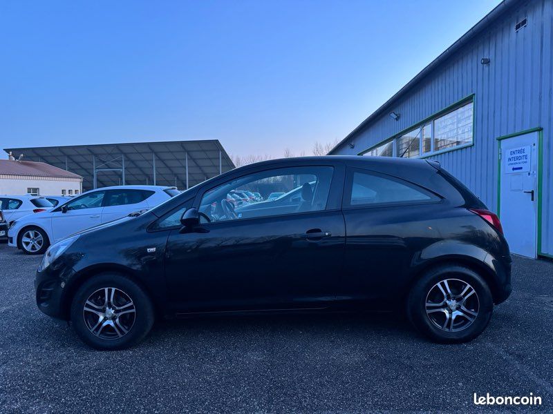 Opel Corsa E 1.2 Twinport 86cv Édition Cool Climatisation Régulateur Faible Kilométrage Garantie 12 Mois Suivie (image 8)