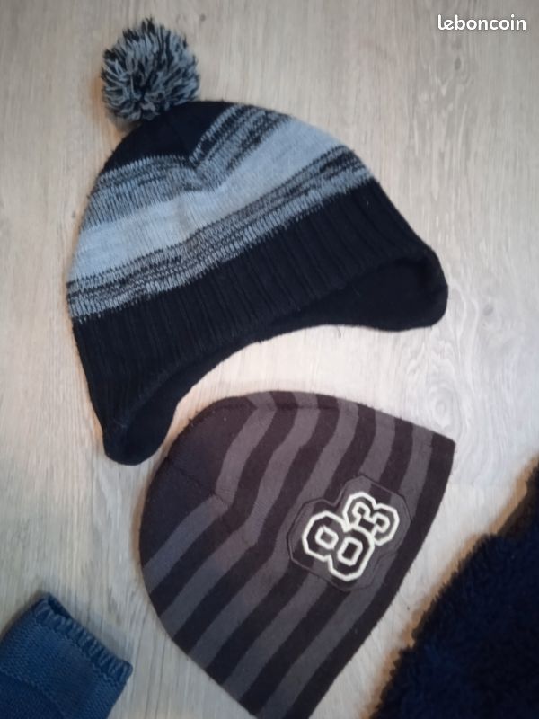 Lot de vêtements garçon 6 ans (image 8)