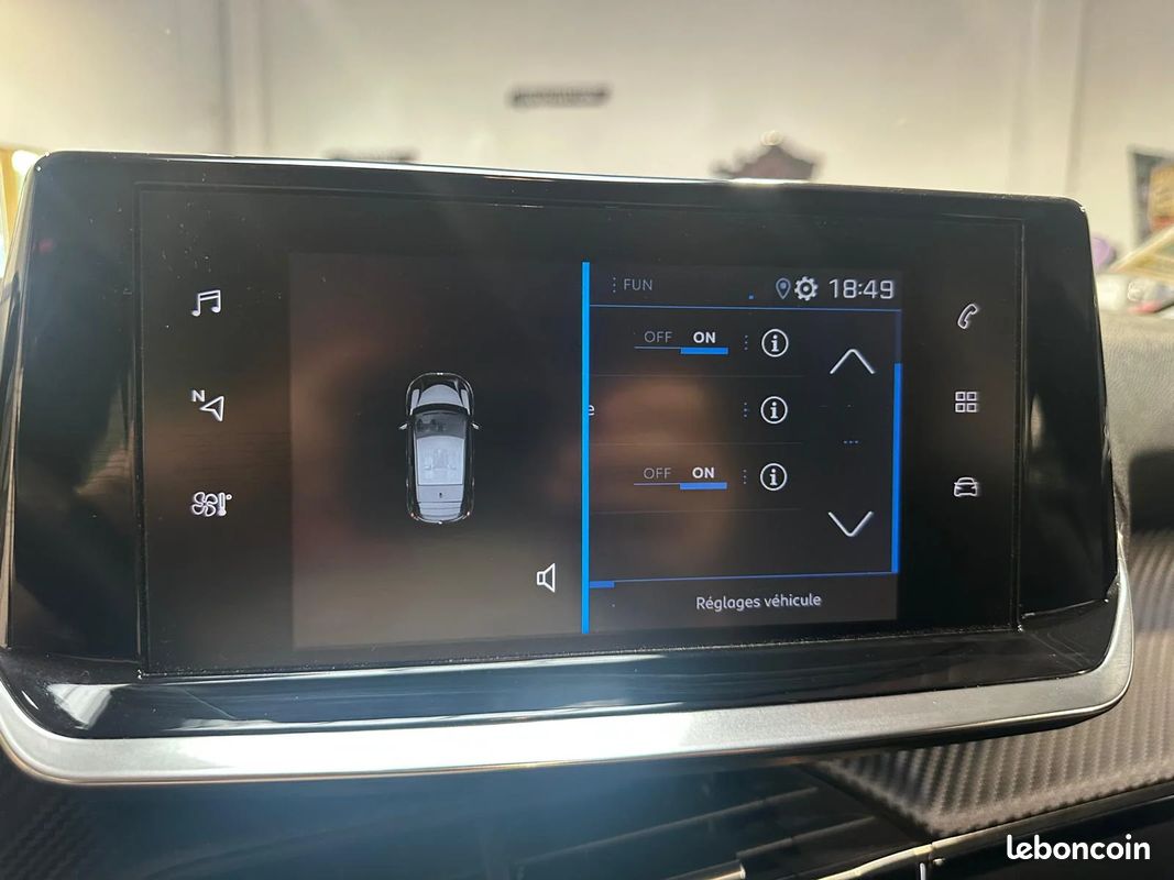 Peugeot 208 II Active 1.2 100 CV BVM / ENTRETIEN COMPLET PEUGEOT / CARPLAY / SIEGES AVANT CHAUFFANTS (image 29)
