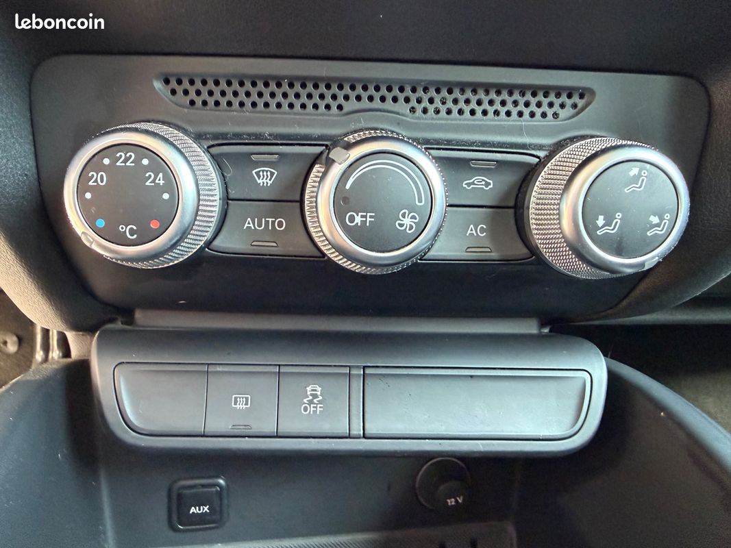 Audi a1 1.6 tdi 90ch attraction (image 30)