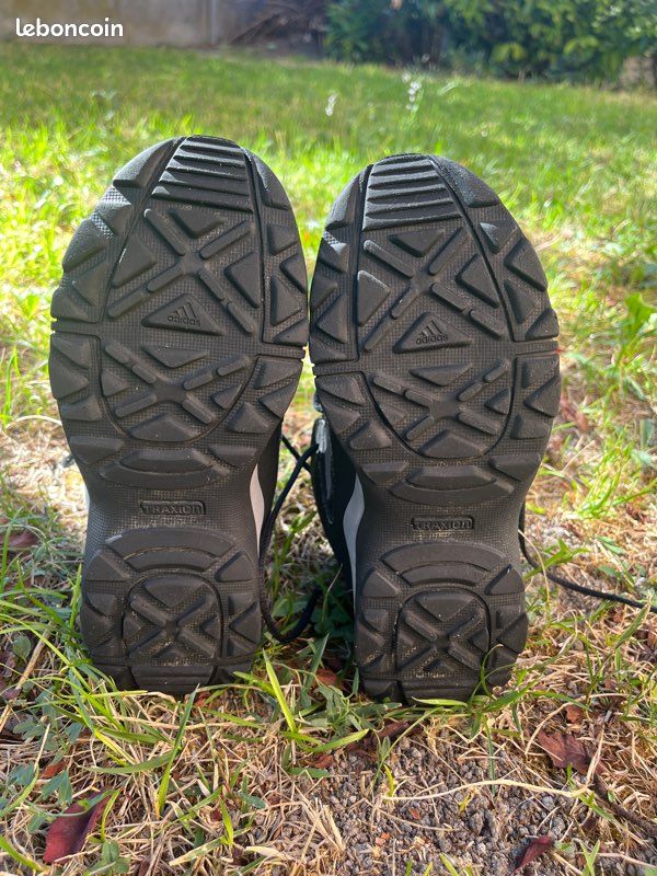 Adidas Terrex enfant - Pointure 32 - Chaussures de randonnée - Très bon état (image 4)