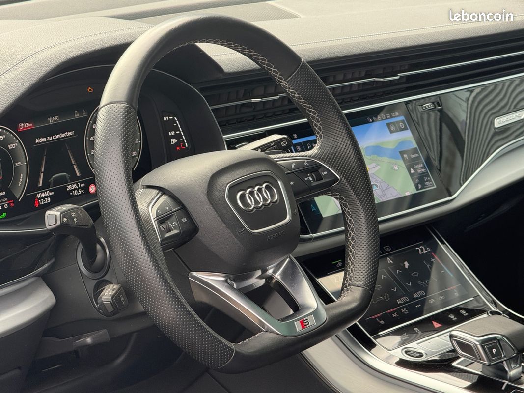AUDI Q8 60 TFSI-E Compétition TIPTRONIC 462Ch Garantie 12 mois (image 13)