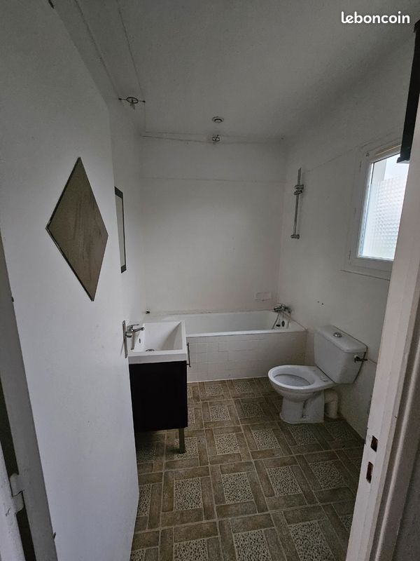 Maison 3 pièces 80 m² · à Saint-Aubin · 80 m² · 80 000 €