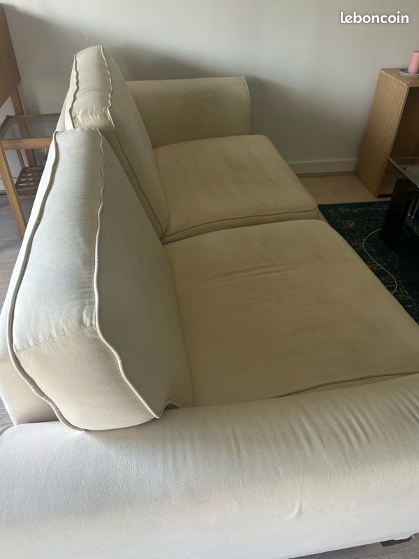Canapé beige confortable (image 1)