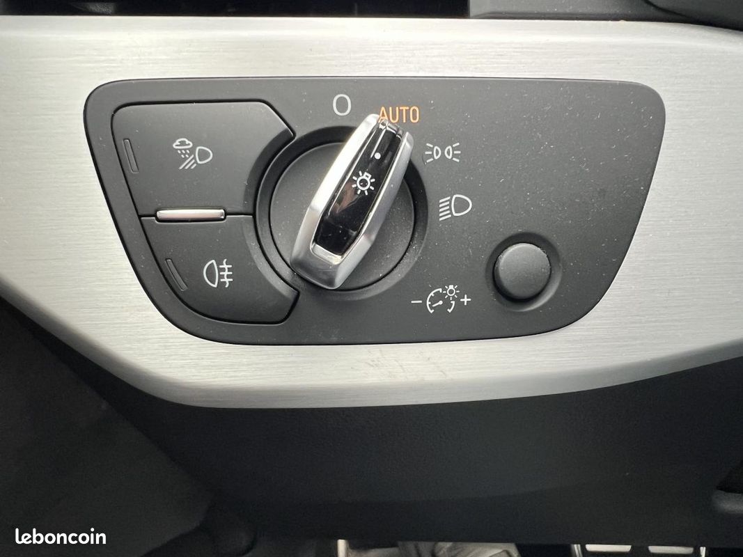 Audi a4 2.0 tdi - 190 cv - s-line - s tronic - toit ouvrant (image 19)