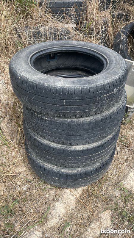 Pneus Michelin 195/75/16 C (image 2)
