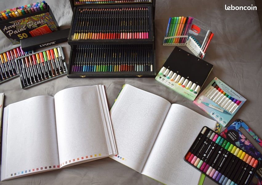 Gros lot coloriage adulte (image 3)