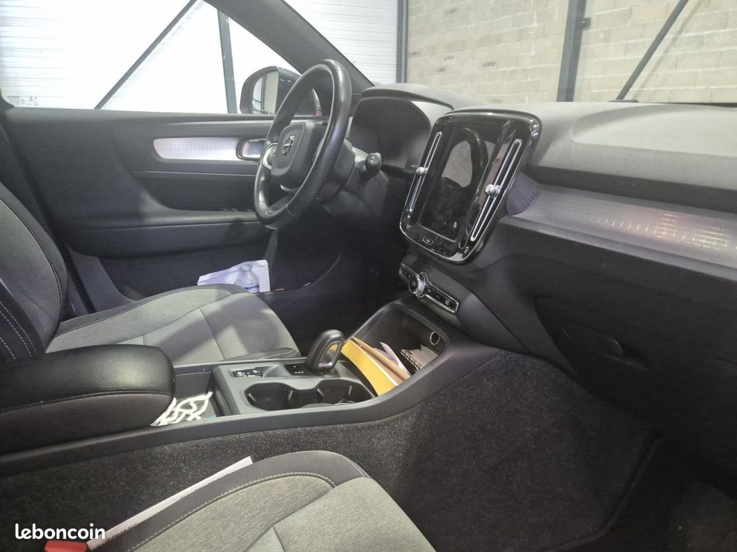 Volvo xc40 1.5 t4 211h 130 twin-engine recharge phev hybrid business 2wd dct bva (image 21)