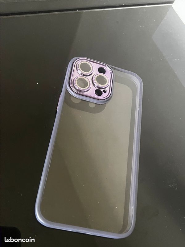 Coque iPhone 13 Pro Max violet transparent (image 1)