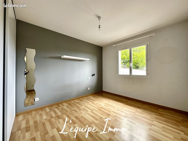 https://img.leboncoin.fr/api/v1/lbcpb1/images/36/a5/15/36a515d55dec2fa33558cfc3a1c2df87663775f4.jpg?rule=ad-image