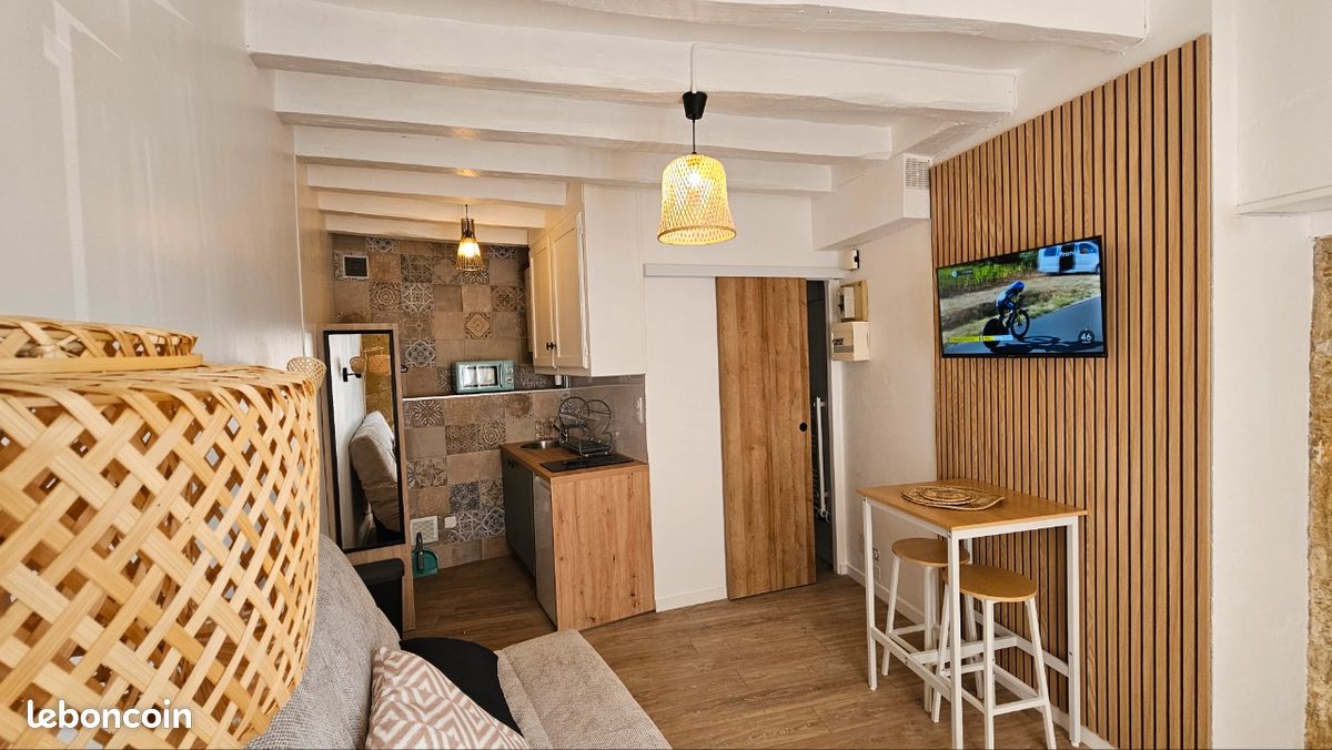 Appartement 1 pièce 15 m² · à Auch · 15 m² · 370 €