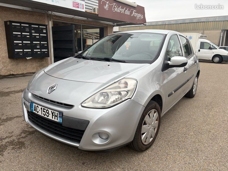 Clio III DCI 70 eco2 garantie (image 2)