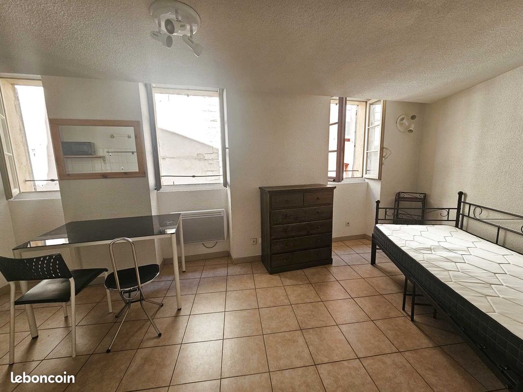 Appartement 1 pièce 17 m² · à Grasse · 17 m² · 526 €/mois