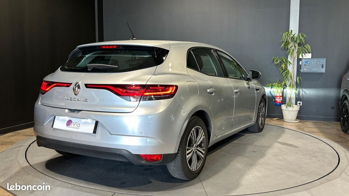 Renault Mégane IV Berline dCi 115 Evolution Car Play (image 6)