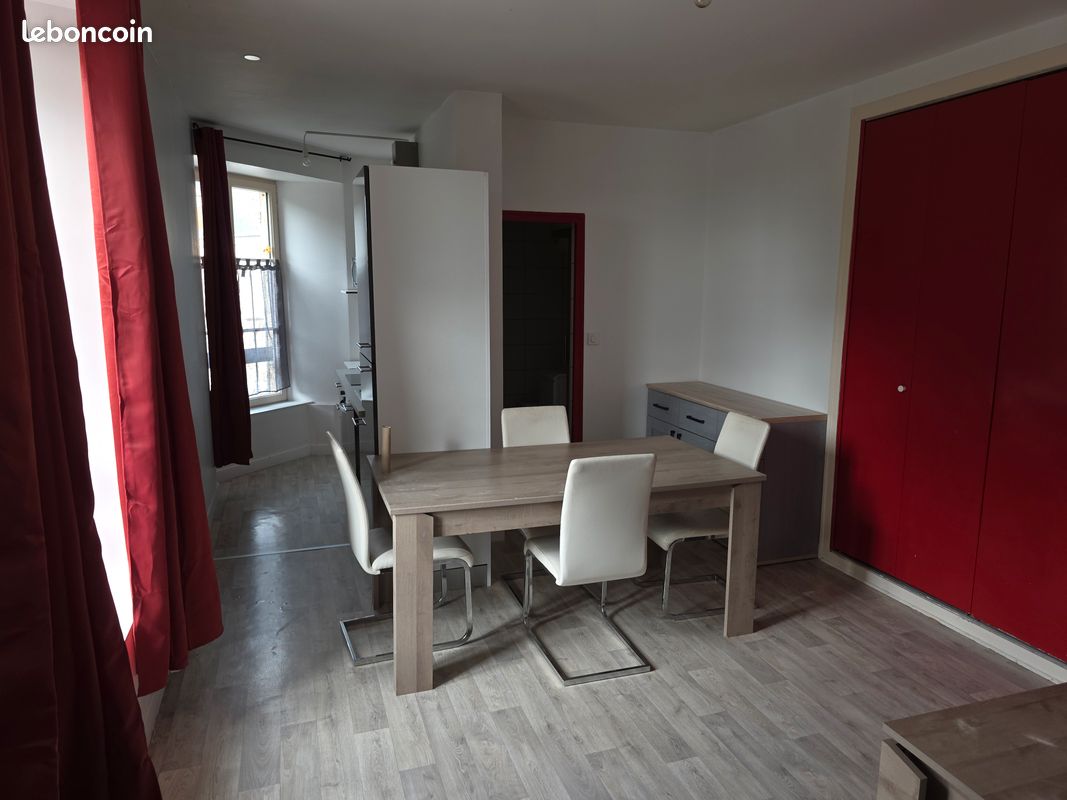 Appartement 1 pièce 29 m² · à Pouzauges · 29 m² · 520 €/mois