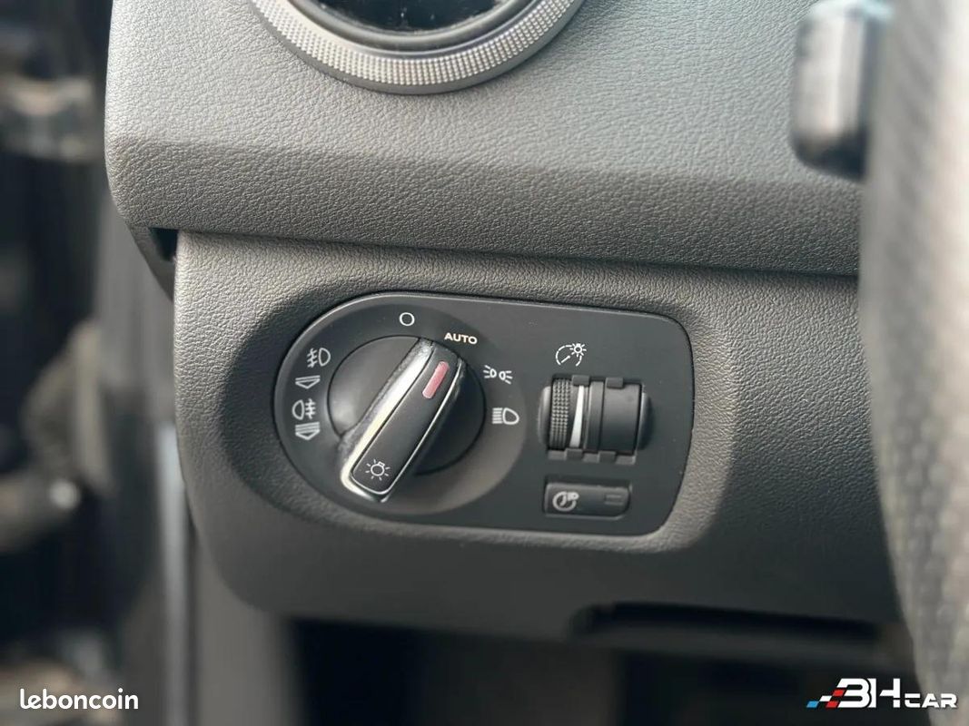 Audi A3 CABRIOLET / 2.0L TFSI 200cv / AMBITION LUXE / S-TRONIC BVA / DISTRI A JOUR / SUIVI INTEGRAL (image 15)