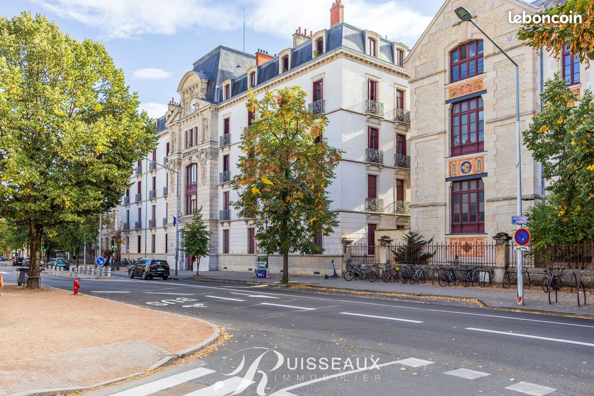 Appartement 5 pièces 100 m² · à Dijon · 100 m² · 239 000 €