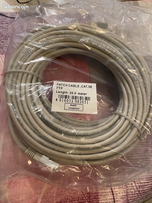 Cable reseau RJ45 CAT5E 20 mètres (neuf) (image 1)