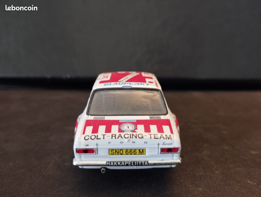 Beemax 1:24 BMW M3 E30 1989 Tour de Corse Rally motul #9 Car Model Kit