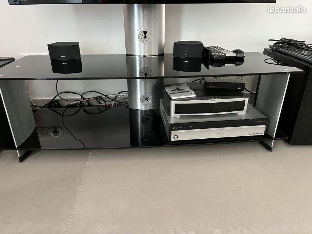 Écran plasma et meuble (image 2)