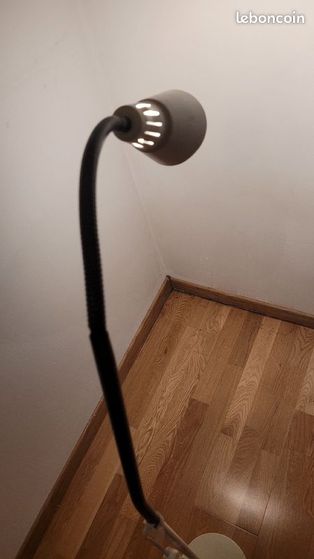 Lampadaire marque Ikea (image 4)
