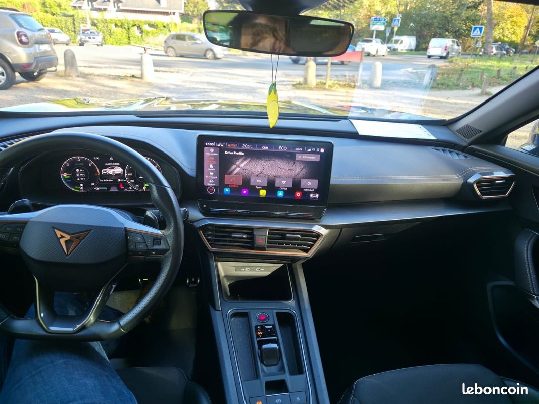Cupra Formentor VZ 1.4 hybride rechargeable 245 ch DSG6 – Attelage amovible - Careplay/android auto (image 3)