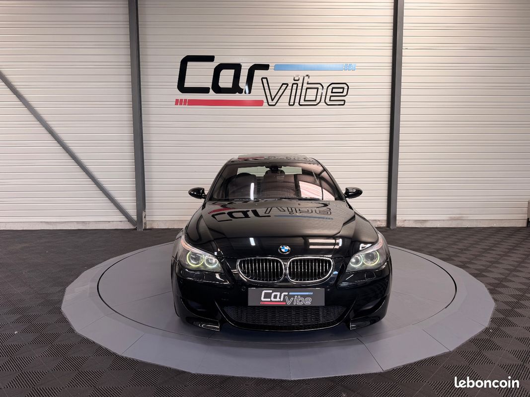 Bmw m5 e60 v10 - sieges chauffants av/ar - sieges av electriques - ciel de toit alcantara- toit ouvrant - g (image 5)