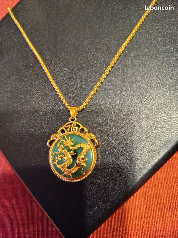 Chaine avec pendentif dragon (image 1)