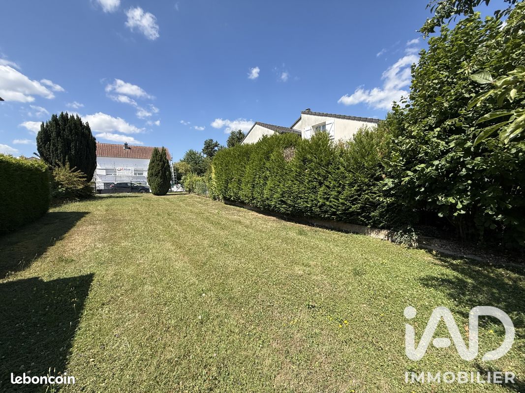 Terrain 1715 m² · à Malroy · 1 715 m² · 265 000 €