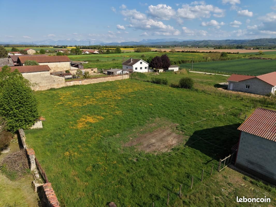Terrain 456 m² Sardieu · 31 000 €