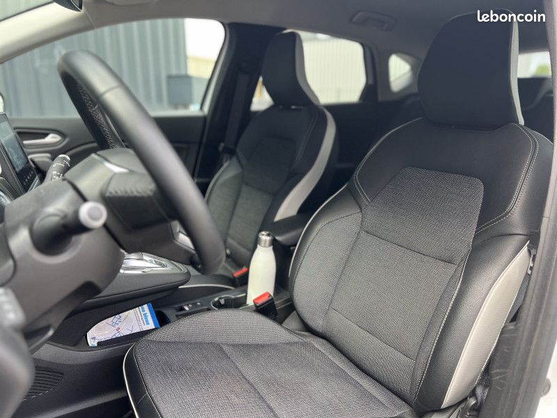 Renault CAPTUR II 1.6 E-TECH PLUG-IN 160CH INTENS (image 28)