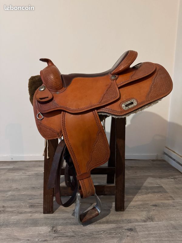 Selle Western 17″ – Cuir – Traditionnelle – Fait Main – État Neuf