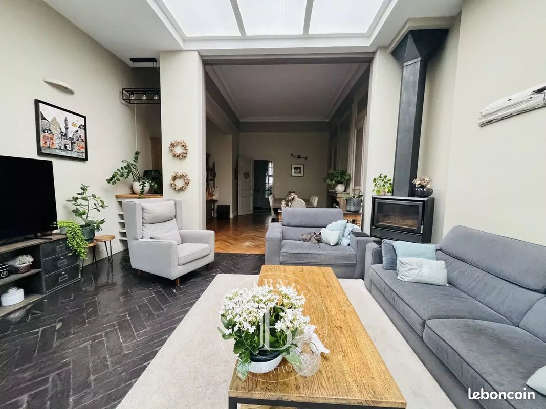 Maison 10 pièces 242 m² · à Armentières · 242 m² · 477 750 €